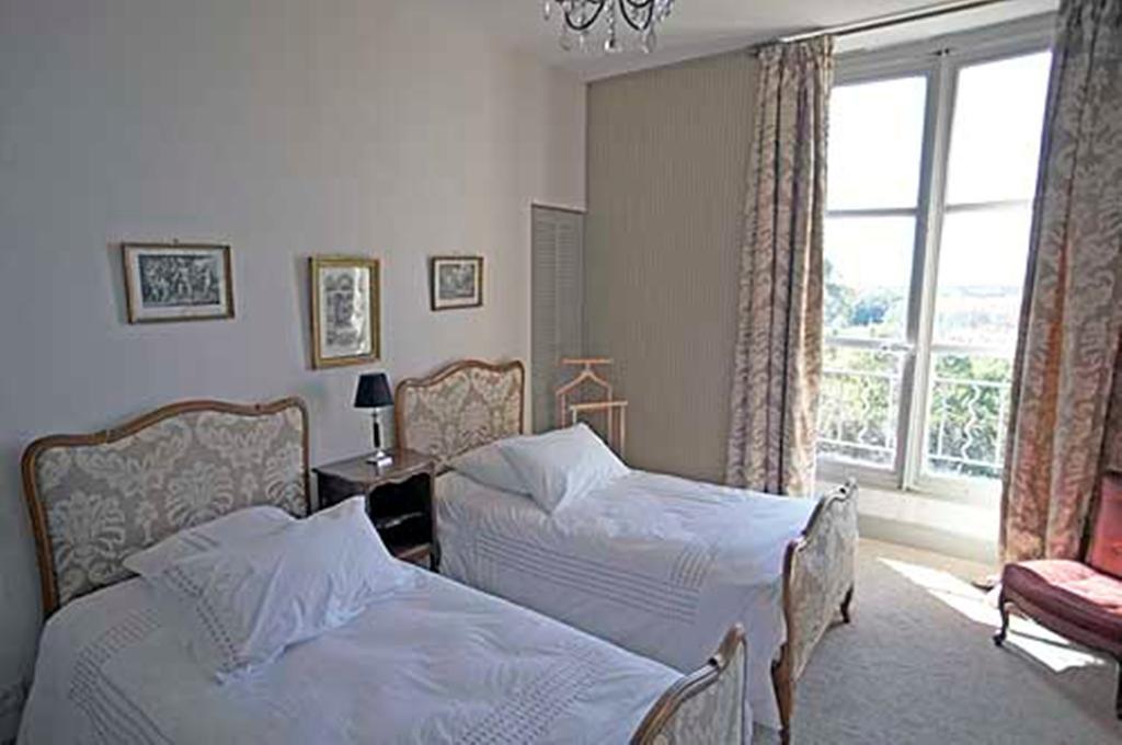 릴 주르당 Chateau De Clermont-Saves B&B 객실 사진