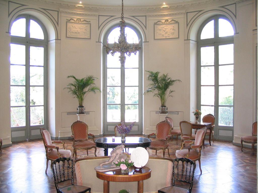 릴 주르당 Chateau De Clermont-Saves B&B 외부 사진