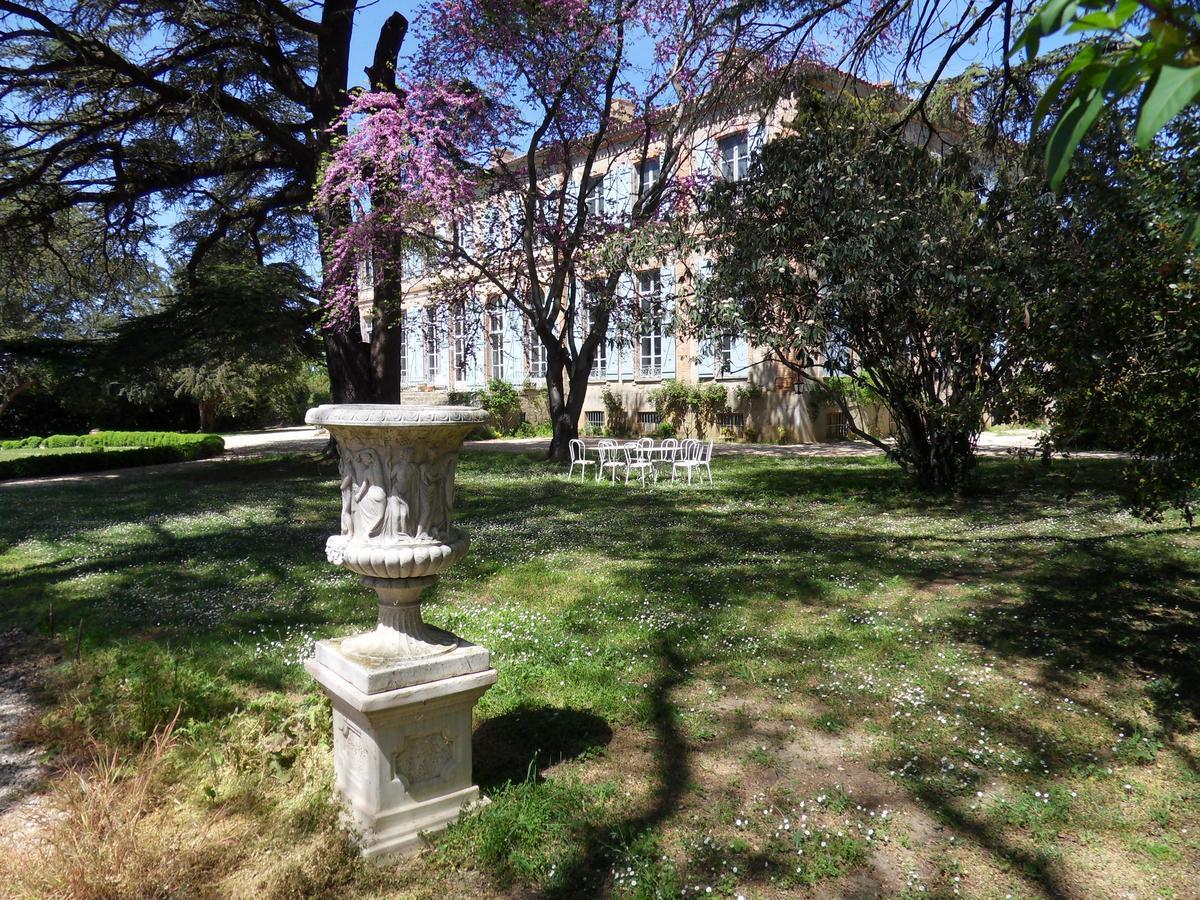 릴 주르당 Chateau De Clermont-Saves B&B 외부 사진